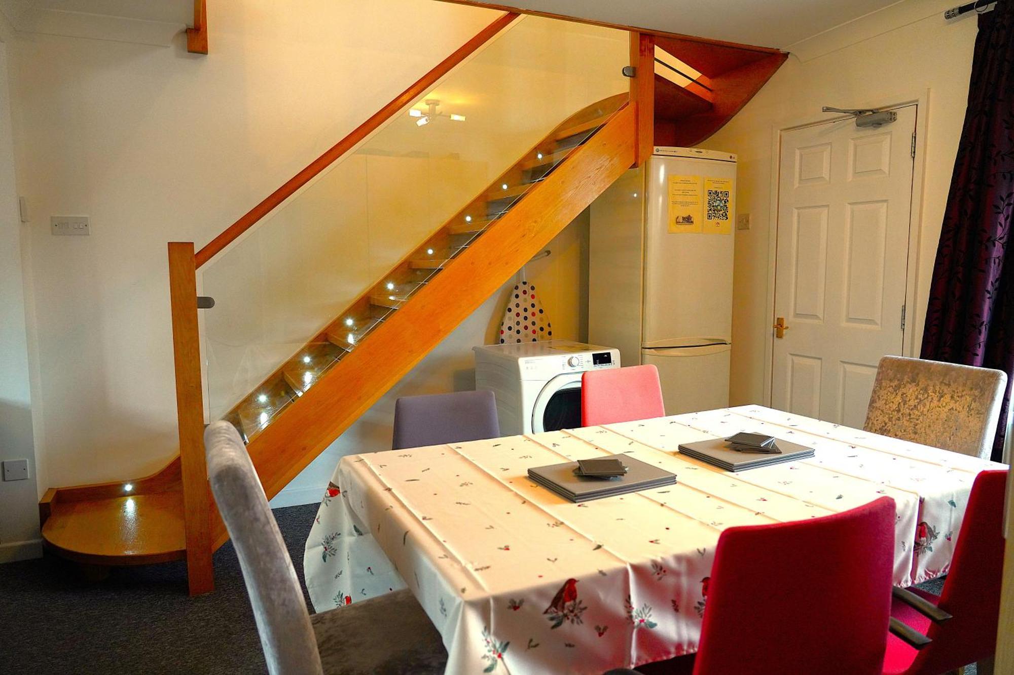 Sleeps 10, Free Parking, Close To Science Park, King Size Bed Milton  Esterno foto